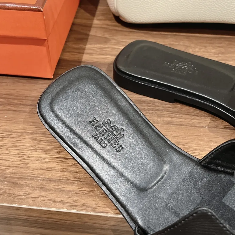 Hermes Shoe 